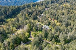 Photo 3: 1450 White Pine Terr in Highlands: Hi Western Highlands House for sale : MLS®# 961557