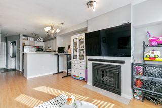 Photo 4: 312 2565 W BROADWAY in Vancouver: Kitsilano Townhouse for sale in "Trafalgar Mews" (Vancouver West)  : MLS®# R2768797
