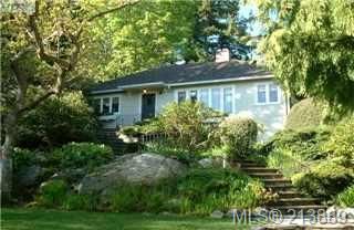 Main Photo:  in VICTORIA: OB Gonzales House for sale (Oak Bay)  : MLS®# 395133