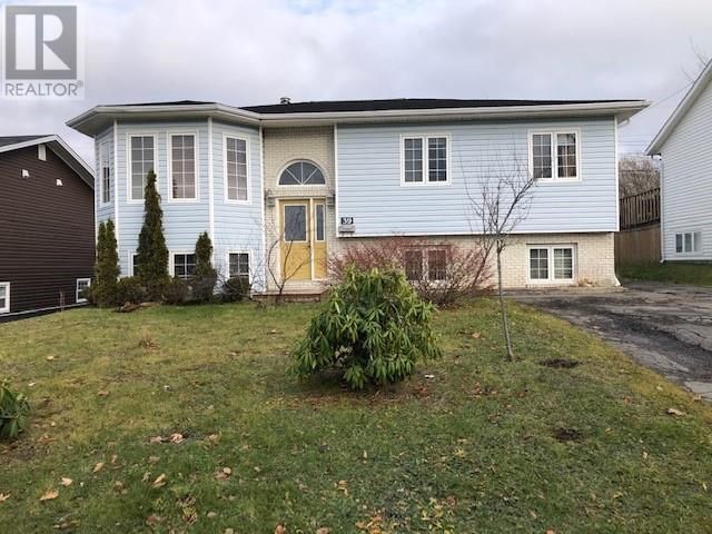 Main Photo: 39 Airport Boulevard in Gander: House for sale : MLS®# 1265772