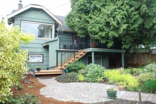 Photo 4: 3079 GRAVELEY Street in Vancouver: Renfrew VE House for sale (Vancouver East)  : MLS®# R2262350