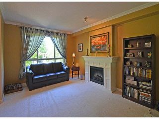 Photo 11: 109 2738 158 Street in Surrey: Grandview Surrey Townhouse for sale (South Surrey White Rock)  : MLS®# R2433642