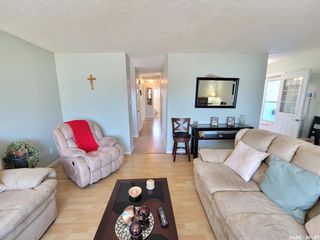Photo 5: 504 Cochin Avenue in Meadow Lake: Residential for sale : MLS®# SK926959