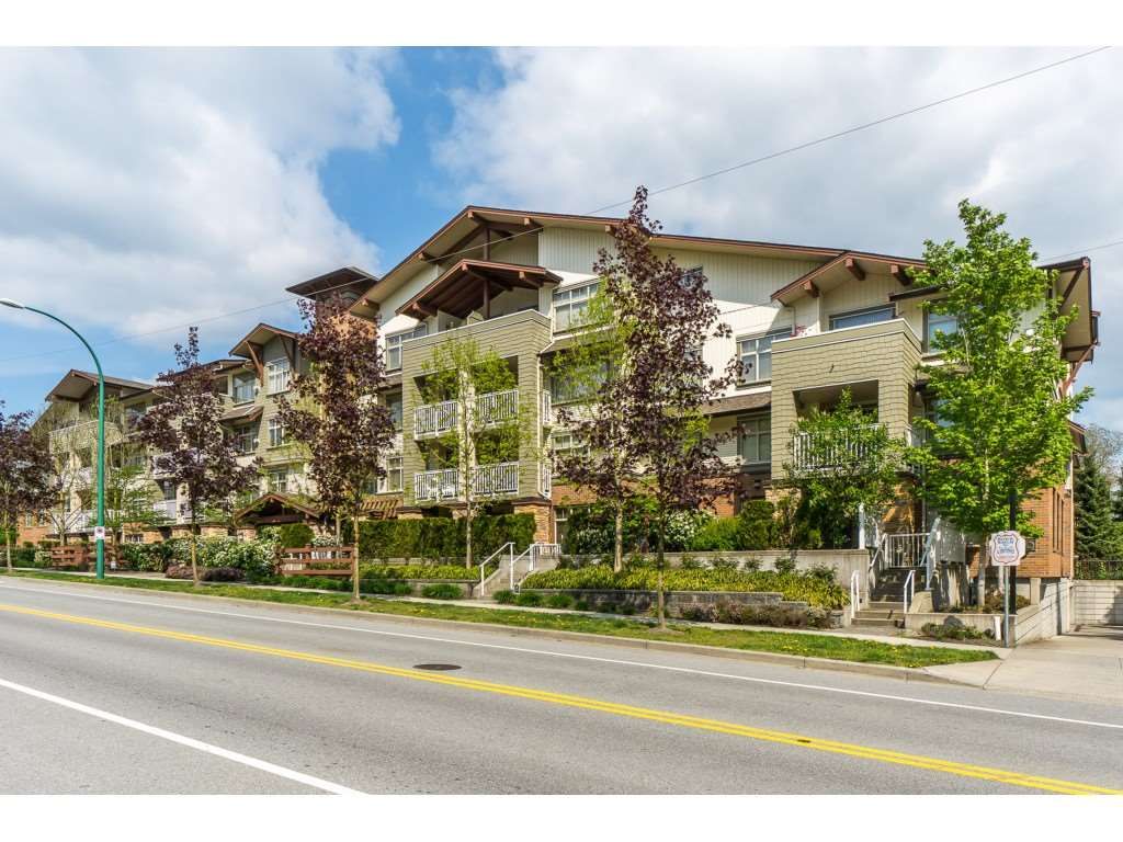Main Photo: 107 6500 194 Street in Surrey: Clayton Condo for sale in "SUNSET GROVE" (Cloverdale)  : MLS®# R2356040