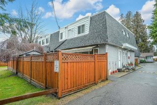 Photo 1: 43 21555 DEWDNEY TRUNK Road in Maple Ridge: West Central Townhouse for sale in "Richmond Court" : MLS®# R2750833