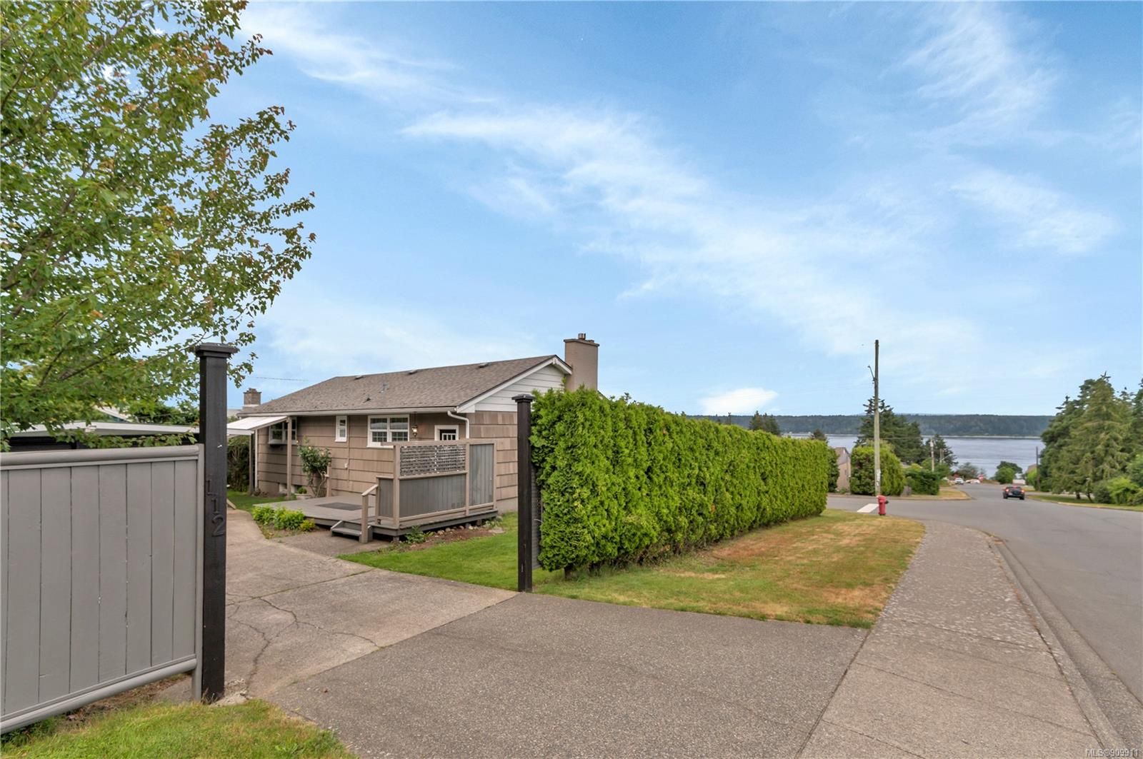 112  McLean St, Campbell River