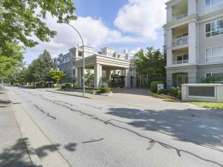 Photo 20: 113 3098 GUILDFORD Way in Coquitlam: North Coquitlam Condo for sale in "MARLBOROUGH HOUSE" : MLS®# R2398699
