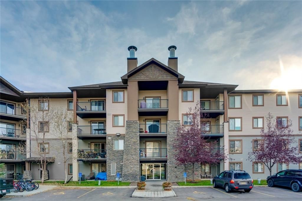 Main Photo: 2119 8 BRIDLECREST Drive SW in Calgary: Bridlewood Apartment for sale : MLS®# C4272767