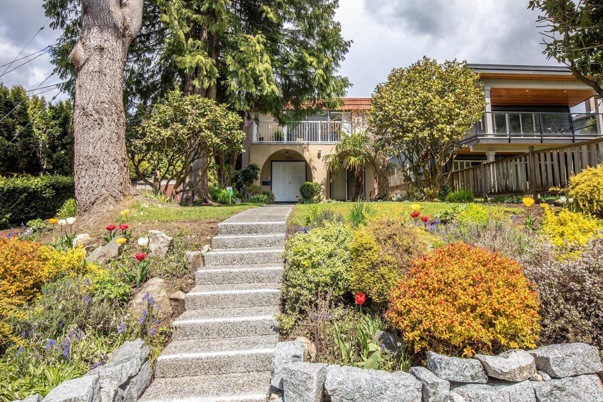 Main Photo: 530 W 19TH STREET in North Vancouver: Central Lonsdale House for sale : MLS®# R2687807