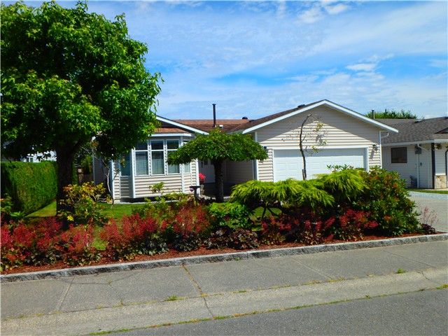 Main Photo: 12134 CHERRYWOOD Drive in Maple Ridge: East Central House for sale : MLS®# V1129263
