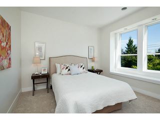 Photo 16: 1136 RONAYNE Road in North Vancouver: Lynn Valley House for sale : MLS®# V1122985
