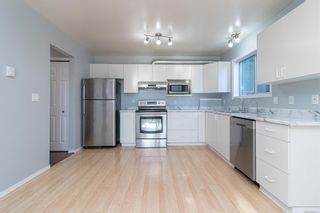 Photo 16: 807 Lampson St in Esquimalt: Es Old Esquimalt Half Duplex for sale : MLS®# 942167
