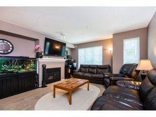 Photo 3: 47 20560 66 Avenue in Langley: Willoughby Heights Townhouse for sale in "AMBERLEIGH 2" : MLS®# R2183785