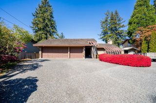 Photo 2: 6686 KNIGHT Drive in Delta: Sunshine Hills Woods House for sale (N. Delta)  : MLS®# R2873221