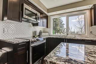 Photo 18: 20 Woodfield Road SW in Calgary: Woodbine Detached for sale : MLS®# A1100408