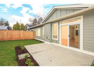 Photo 4: 10216 Pleasant St in SIDNEY: Si Sidney North-East Half Duplex for sale (Sidney)  : MLS®# 695278