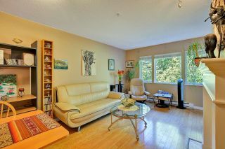 Photo 4: 308 55 BLACKBERRY Drive in New Westminster: Fraserview NW Condo for sale in "QUEENS PARK PLACE" : MLS®# R2717971