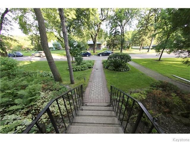 Photo 20: Photos: 2 1120 Dorchester Avenue in Winnipeg: Fort Rouge / Crescentwood / Riverview Townhouse for sale (South Winnipeg)  : MLS®# 1523534