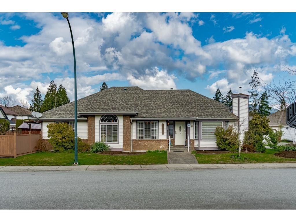 Main Photo: 23151 121A Avenue in Maple Ridge: East Central House for sale : MLS®# R2662542