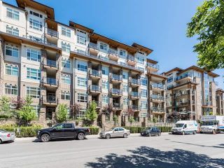 Photo 1: 104 2495 WILSON Avenue in Port Coquitlam: Central Pt Coquitlam Condo for sale in "ORCHID RIVERSIDE" : MLS®# R2641738