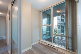 Photo 16: 901 550 PACIFIC Street in Vancouver: Yaletown Condo for sale in "Aqua At The Park" (Vancouver West)  : MLS®# R2812300