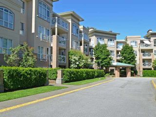 Photo 1: 302 2551 PARKVIEW Lane in Port Coquitlam: Central Pt Coquitlam Condo for sale in "THE CRESCENT" : MLS®# V1138705