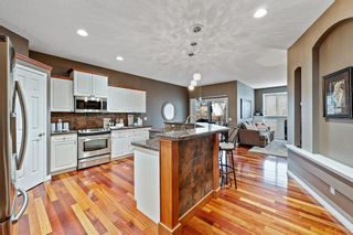 Photo 8: 64 Valley Stream Close NW in Calgary: Valley Ridge Detached for sale : MLS®# A1189499