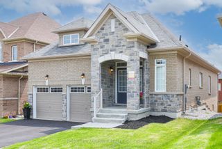 Photo 1: 109 Lyle Dr in Clarington: Bowmanville Freehold for sale : MLS®# E6652622