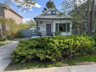 Main Photo: 825 21 Avenue NW in Calgary: Mount Pleasant Detached for sale : MLS®# A2136138
