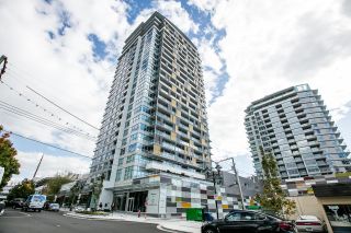 Photo 2: 1401 125 E 14TH Street in North Vancouver: Central Lonsdale Condo for sale : MLS®# R2714805