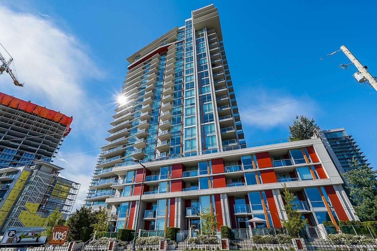 Main Photo: 305 1550 FERN STREET in North Vancouver: Lynnmour Condo for sale : MLS®# R2750060