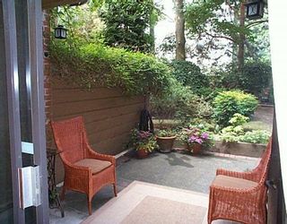 Photo 3: 102 2320 W 40TH Ave in Vancouver: Kerrisdale Condo for sale in "MANOR GARDENS" (Vancouver West)  : MLS®# V646054