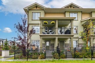 Photo 1: 111 Evanscrest Gardens NW in Calgary: Evanston Row/Townhouse for sale : MLS®# A2002771