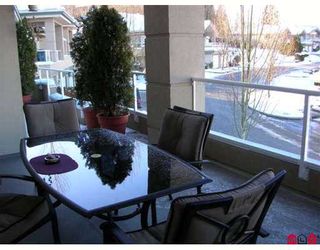 Photo 5: 4001 OLD CLAYBURN Road in Abbotsford: Abbotsford East Townhouse for sale in "Cedar Springs" : MLS®# F2700512