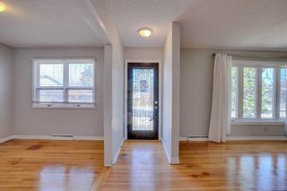 Photo 5: 3503 41 Street SW in Calgary: Glenbrook Detached for sale : MLS®# A2117864