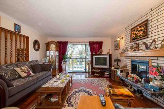 Photo 2: 578 E 10TH Avenue in Vancouver: Mount Pleasant VE House for sale (Vancouver East)  : MLS®# R2437830