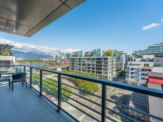 Photo 8: 701 123 W 1ST Avenue in Vancouver: False Creek Condo for sale in "COMPASS" (Vancouver West)  : MLS®# R2813852