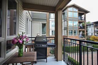 Photo 6: 209 2601 Whiteley Court in North Vancouver: Lynn Valley Condo for sale : MLS®# R2112893