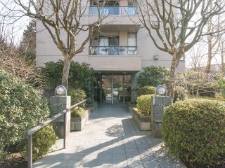 Photo 1: 500 5890 BALSAM Street in Vancouver: Kerrisdale Condo for sale in "Cavendish Court" (Vancouver West)  : MLS®# R2766425