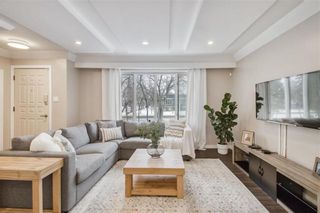 Photo 3: 530 Berkley Street in Winnipeg: Charleswood Residential for sale (1G)  : MLS®# 202402721