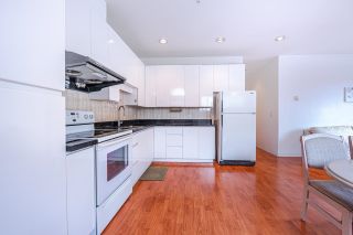 Photo 9: 1076 E 16TH Avenue in Vancouver: Fraser VE 1/2 Duplex for sale (Vancouver East)  : MLS®# R2672060