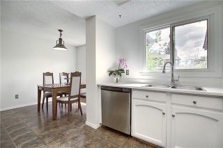Photo 6:  in Calgary: Glamorgan Row/Townhouse for sale : MLS®# A1077235