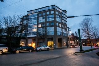 Photo 1: 319 288 E 8TH Avenue in Vancouver: Mount Pleasant VE Condo for sale (Vancouver East)  : MLS®# R2013972