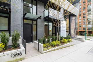 Main Photo: 1396 HORNBY Street in Vancouver: Downtown VW Townhouse for sale in "The Pacific by Grosvenor" (Vancouver West)  : MLS®# R2744838