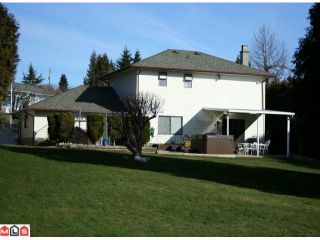 Photo 2: 19044 60B Avenue in Surrey: Cloverdale BC House for sale (Cloverdale)  : MLS®# F1105482