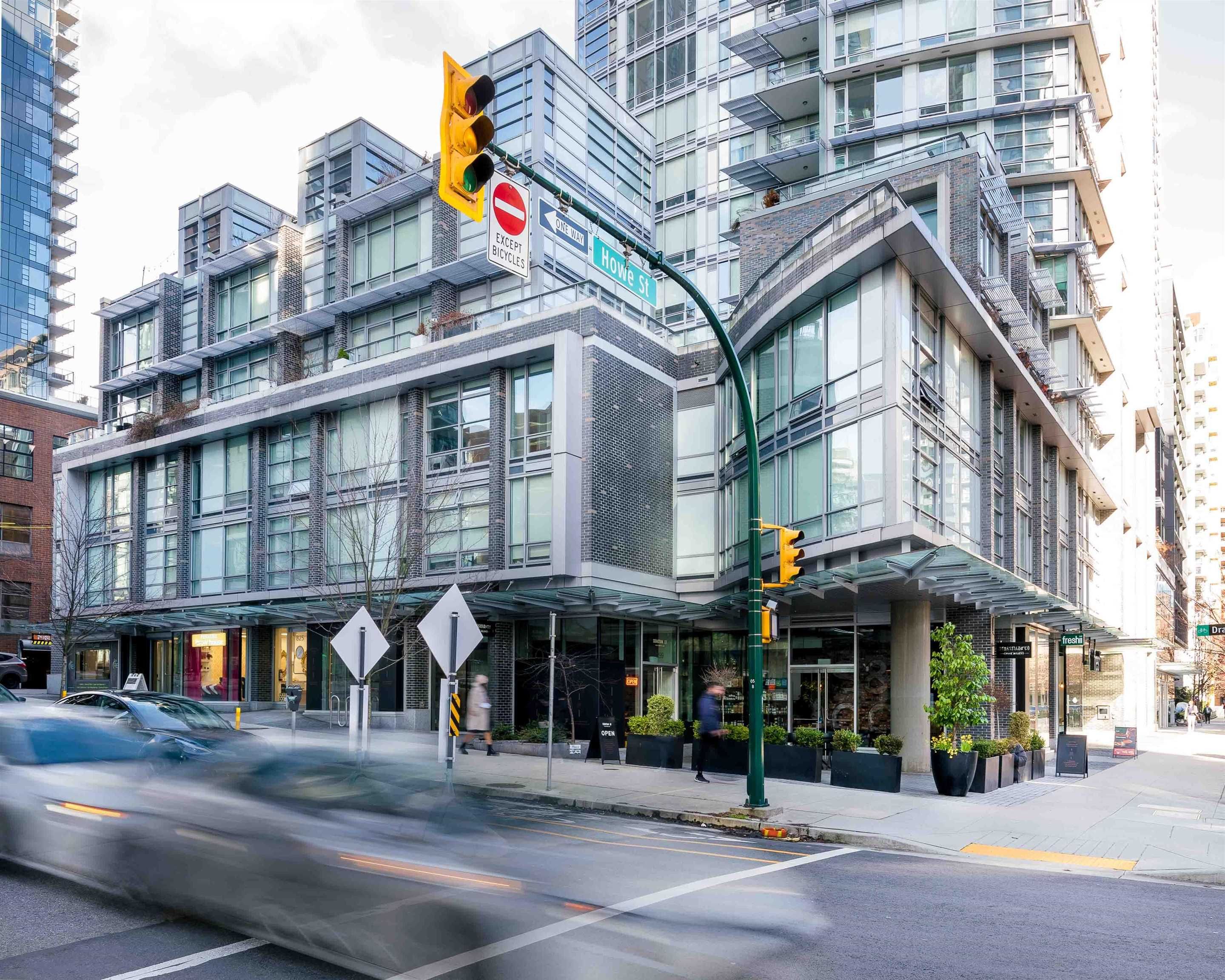 Main Photo: 409 1283 HOWE Street in Vancouver: Downtown VW Condo for sale (Vancouver West)  : MLS®# R2758053