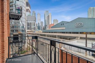 Photo 19: 360 W Illinois Street Unit 401 in Chicago: CHI - Near North Side Residential for sale ()  : MLS®# 11306399