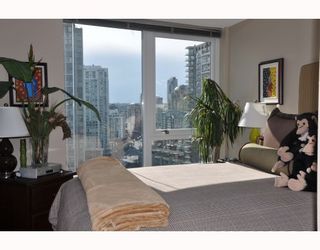 Photo 7: 2202 928 BEATTY Street in Vancouver: Downtown VW Condo for sale in "THE MAX" (Vancouver West)  : MLS®# V778385