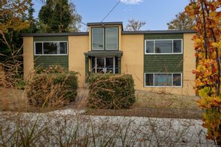 Photo 1: 179 W Hirst Ave in Parksville: PQ Parksville Quadruplex for sale (Parksville/Qualicum)  : MLS®# 919392