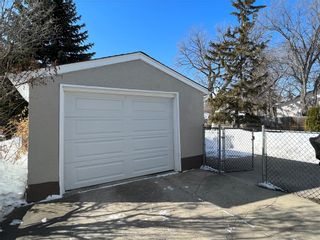 Photo 16: 360 Whytewold Road in Winnipeg: Silver Heights Residential for sale (5F)  : MLS®# 202303564